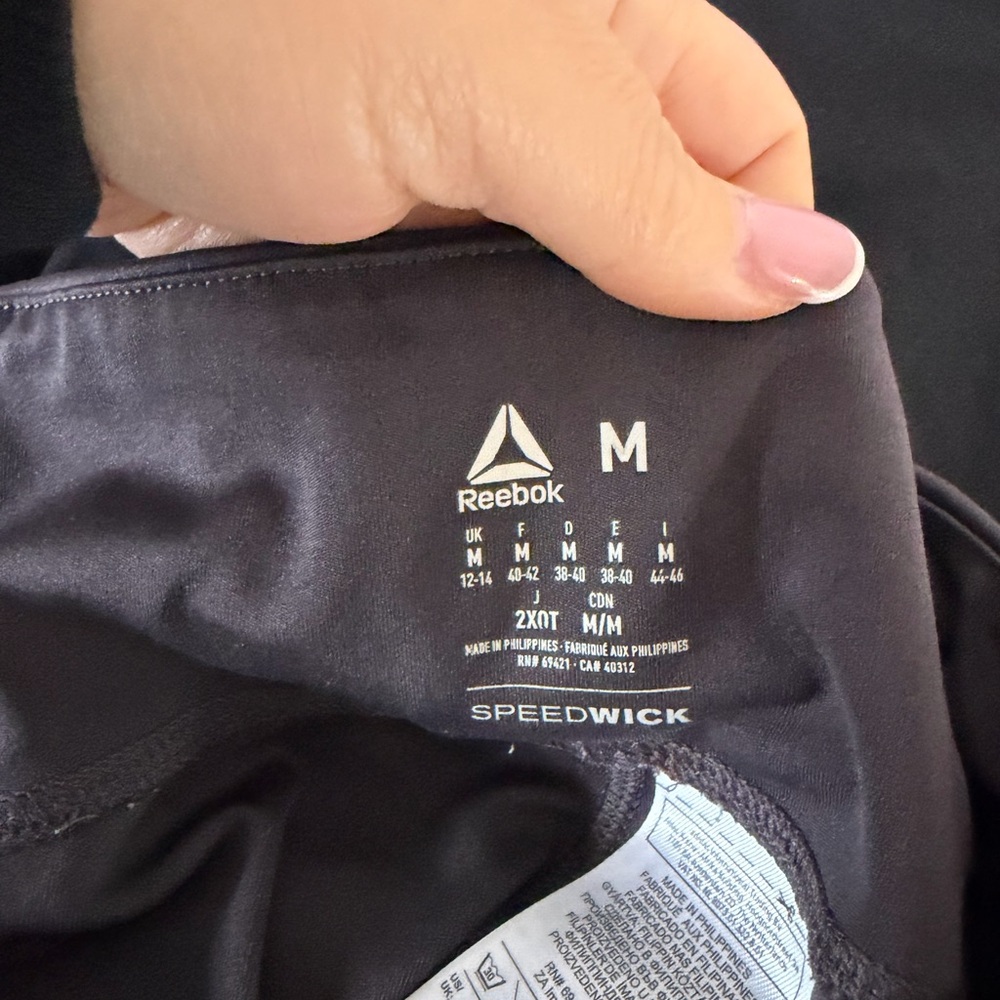 Set of Leggings - Picture 2 of 9